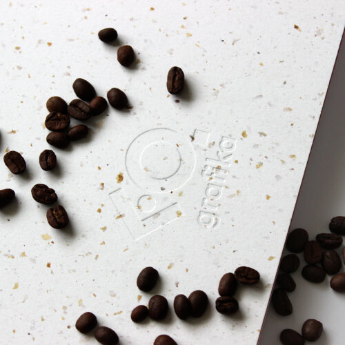 Tłoczenie wklęsłe (ang. debossing) + papier SL Coffee Grands